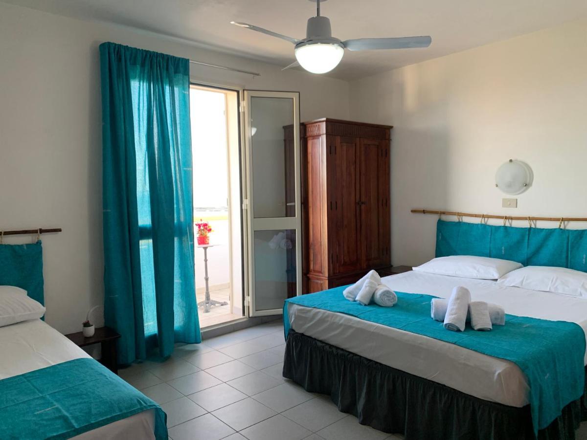 La Bussola Hotel Porto Palo Luaran gambar