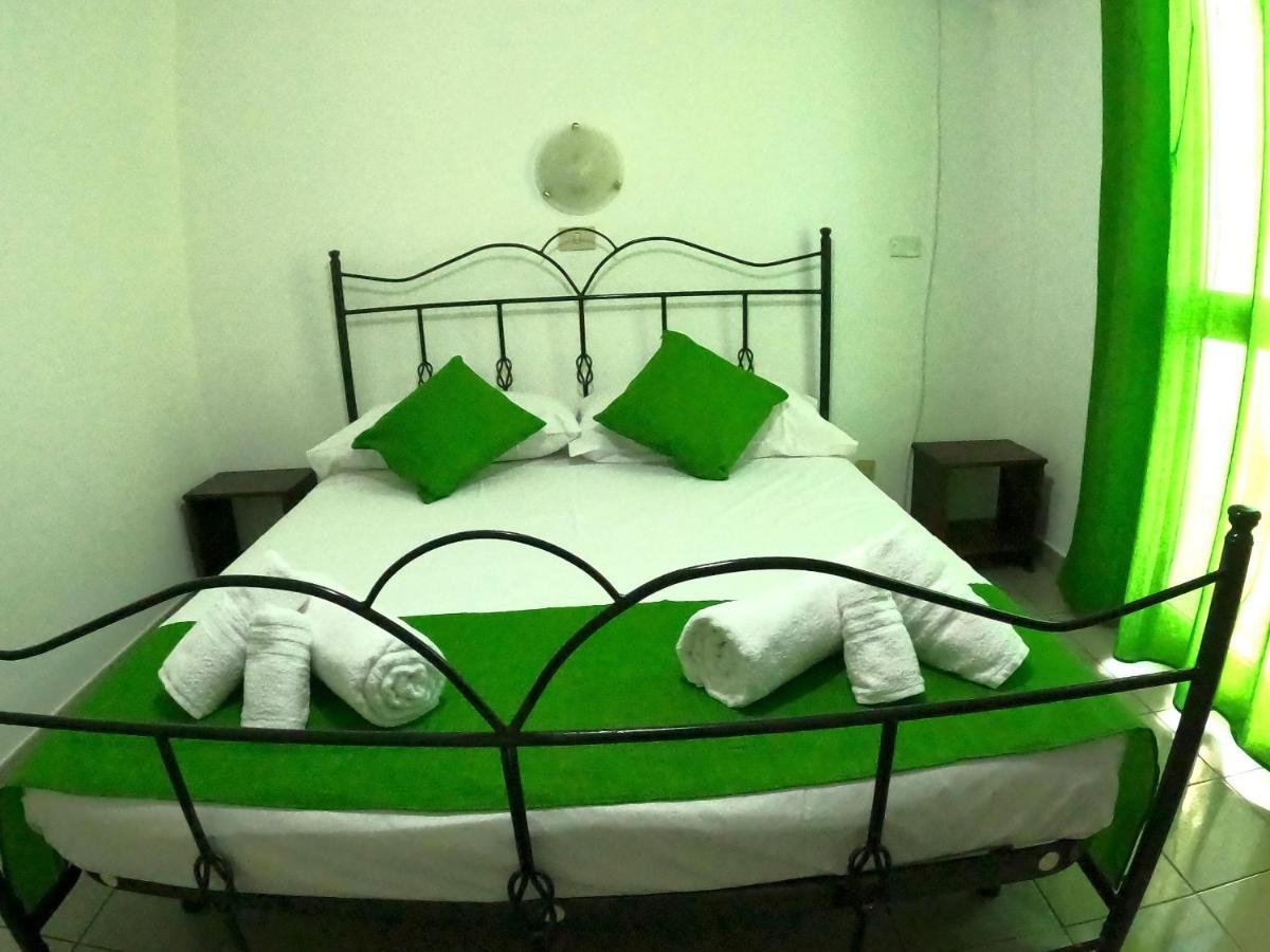 La Bussola Hotel Porto Palo Luaran gambar