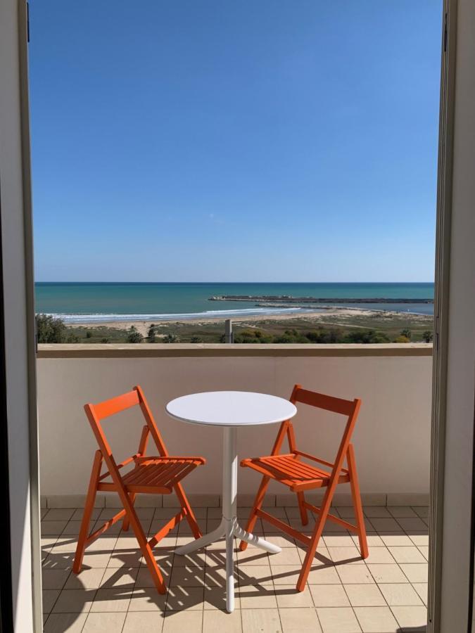 La Bussola Hotel Porto Palo Luaran gambar