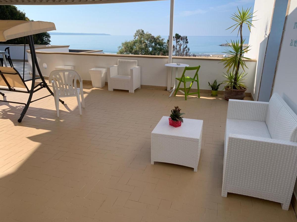 La Bussola Hotel Porto Palo Luaran gambar