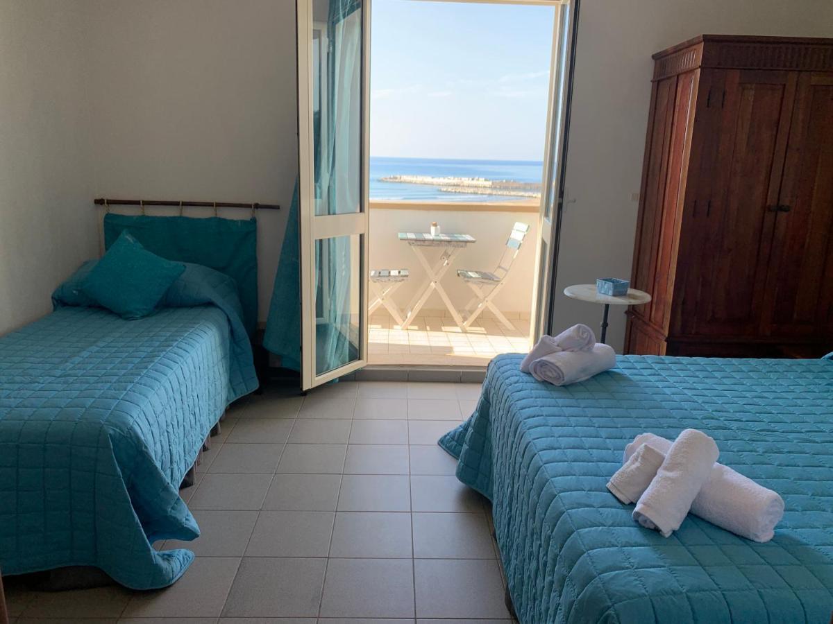 La Bussola Hotel Porto Palo Luaran gambar