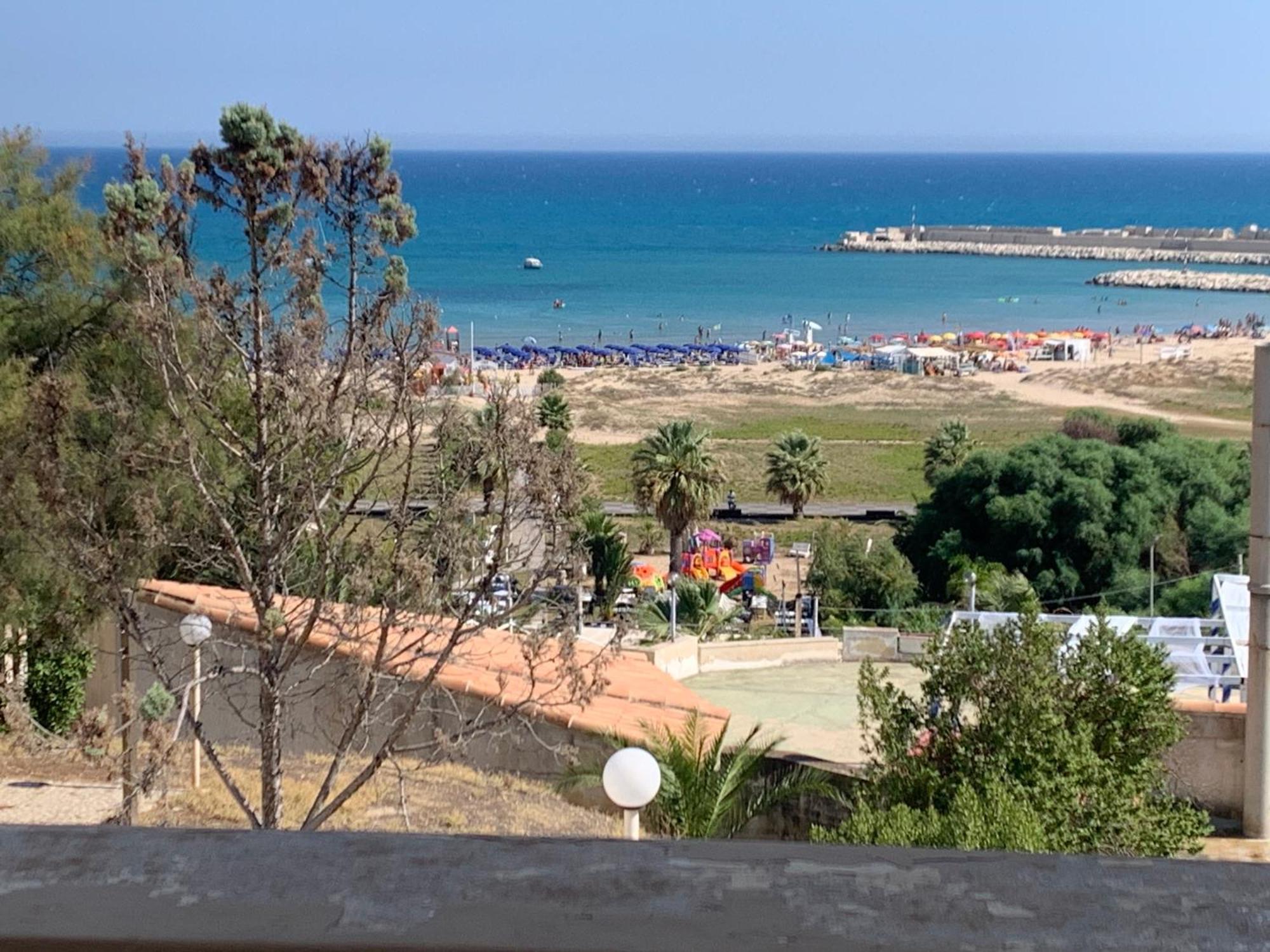 La Bussola Hotel Porto Palo Luaran gambar